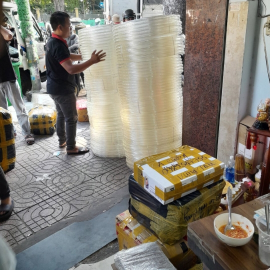 ỐNG NHỰA TRẮNG DẺO